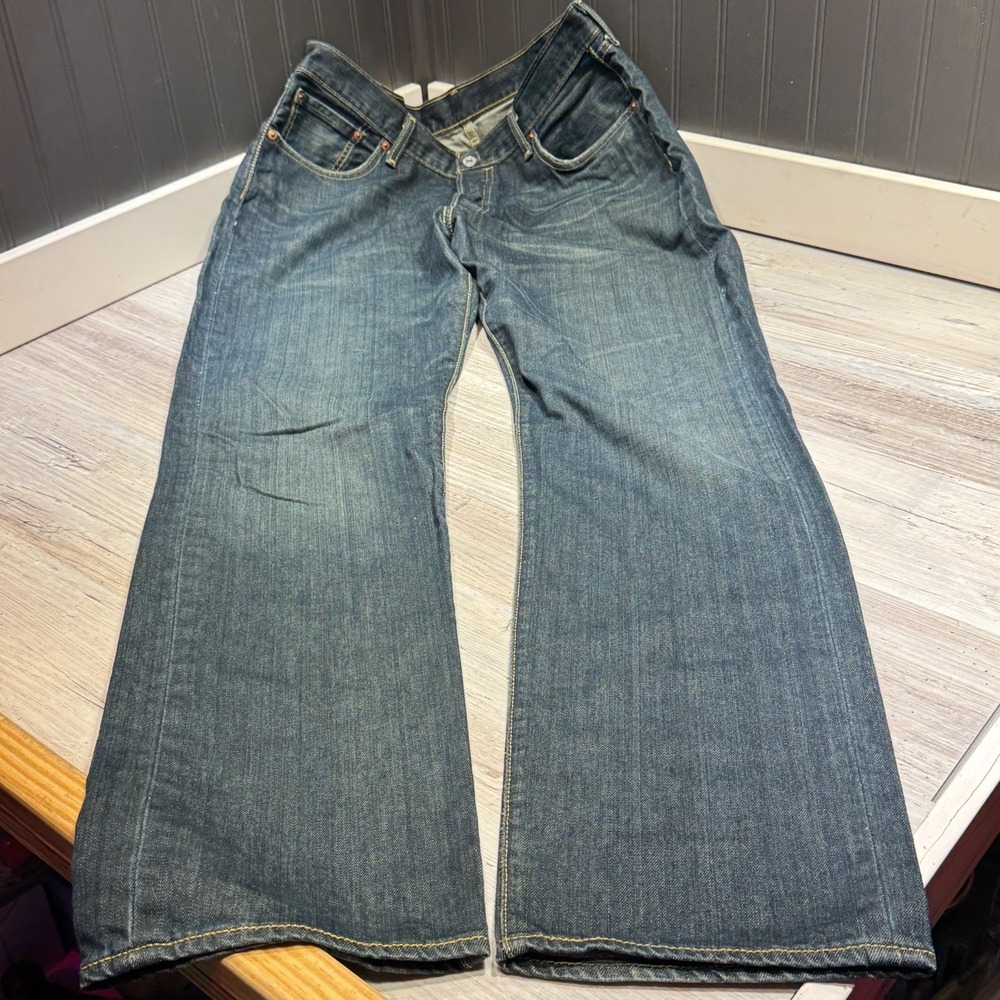 Levis 501 Jeans Mens 34x34 Button Fly Original Straight Blue Denim Medium Wash - Picture 2 of 13